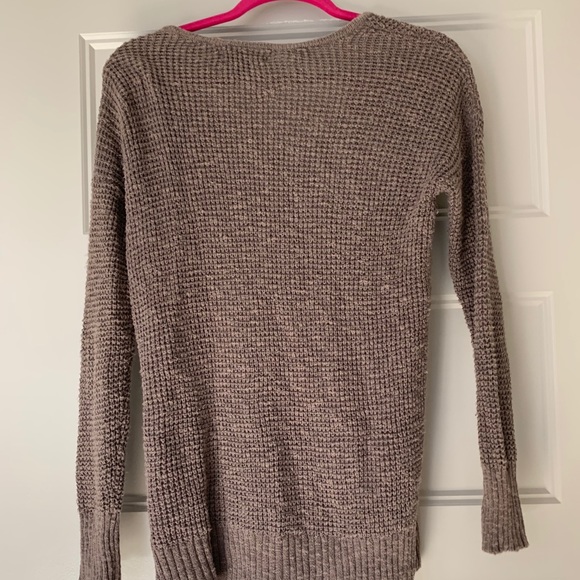 AEO cross tie sweater - Picture 2 of 2